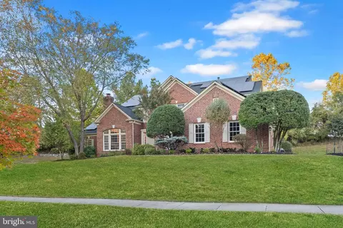 12537 Grey Fox Ln, Potomac, MD 20854