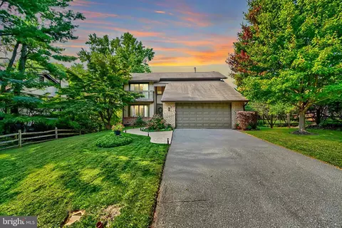 20408 Aspenwood Ln, Montgomery Village, MD 20886