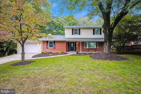 11621 Greenlane Dr, Potomac, MD 20854