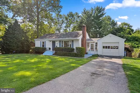 Exterior - 707 Northwest Dr, Silver Spring, MD 20901 photo 3 of 11