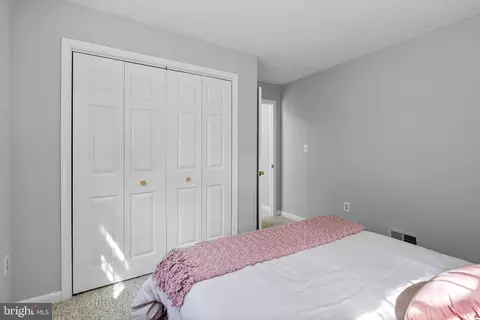 Bedroom - 707 Northwest Dr, Silver Spring, MD 20901 photo 3 of 4
