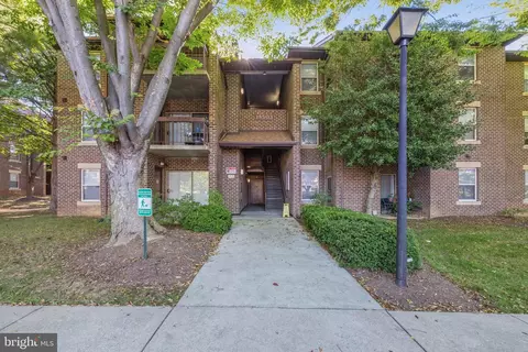 18503 Sweet Autumn Dr #301, Gaithersburg, MD 20879