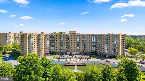 3330 N Leisure World Blvd #5-129, Silver Spring, MD 20906