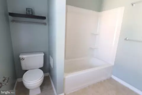 Bath - 2057 Westchester Dr #55, Silver Spring, MD 20902 photo 4 of 4