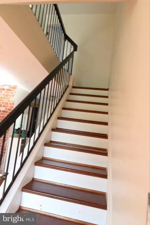 Entry Way - 2057 Westchester Dr #55, Silver Spring, MD 20902 photo 2 of 5