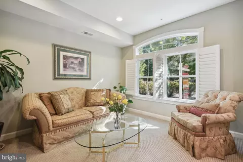 425 Hydrangea, Gaithersburg, MD 20878 photo 5