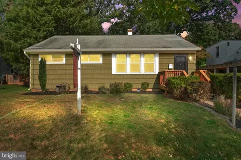 1612 Burris Rd, Rockville, MD 20851