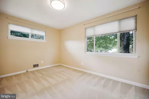 10905 Breewood Ct, Silver Spring, MD 20901 photo 28