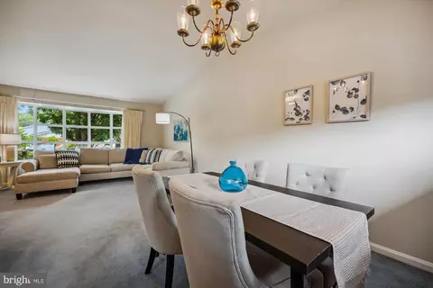 10905 Breewood Ct, Silver Spring, MD 20901 photo 9