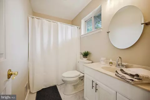 10905 Breewood Ct, Silver Spring, MD 20901 photo 27