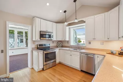 8105 Chester St, Takoma Park, MD 20912