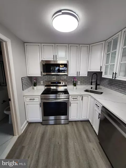 18 Fifeshire Ct, Montgomery Village, MD 20886