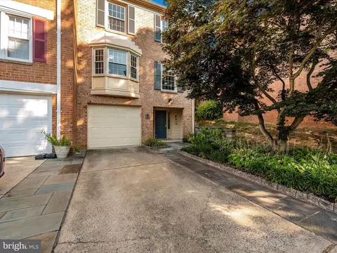9729 Duffer Way, Montgomery Village, MD 20886