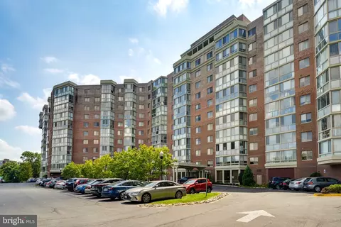 3100 N Leisure World Blvd #409, Silver Spring, MD 20906