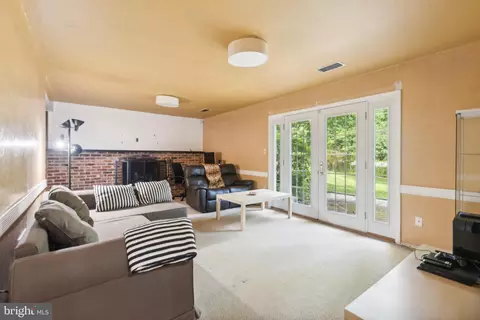 Living - 1412 Mimosa Ln, Silver Spring, MD 20904 photo 3 of 3
