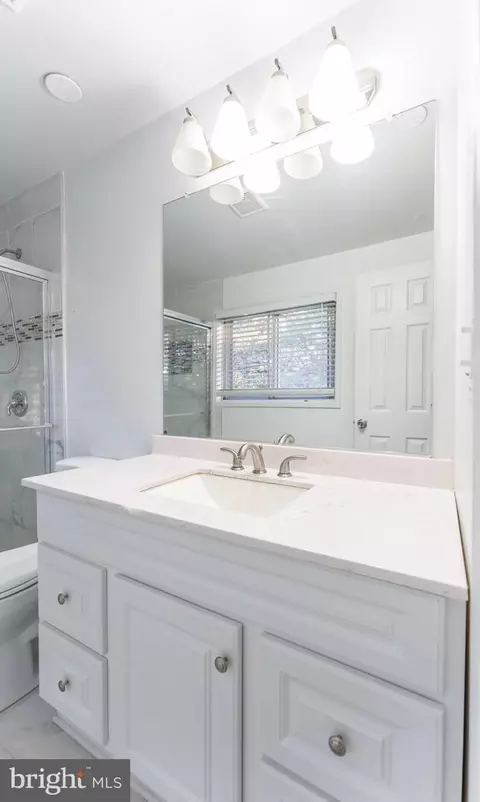 Bath - 3316 Estelle Ter, Silver Spring, MD 20906 photo 2 of 5
