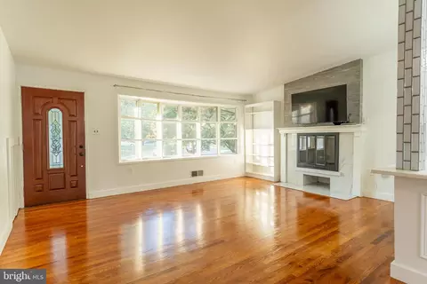 Living - 3316 Estelle Ter, Silver Spring, MD 20906 photo 1 of 4