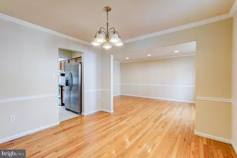 2007 Featherwood St, Silver Spring, MD 20904 photo 9