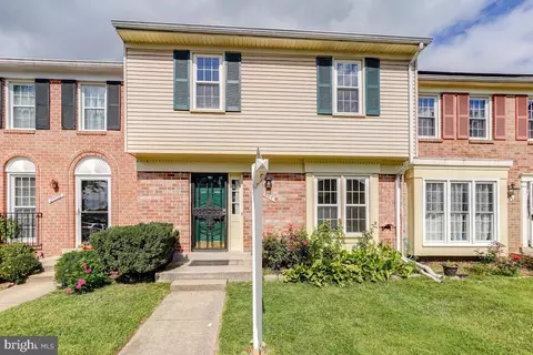 2007 Featherwood St, Silver Spring, MD 20904