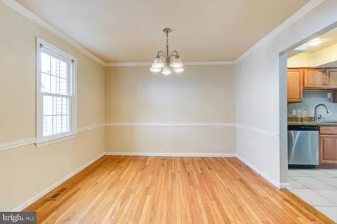 2007 Featherwood St, Silver Spring, MD 20904 photo 8