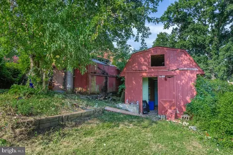 Exterior - 11926 Centerhill St, Silver Spring, MD 20902 photo 4 of 4