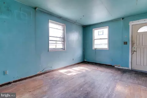 Living - 11926 Centerhill St, Silver Spring, MD 20902 photo 3 of 3