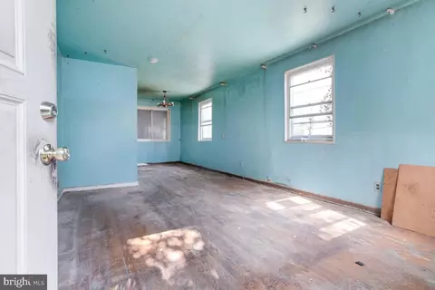 Living - 11926 Centerhill St, Silver Spring, MD 20902 photo 2 of 3