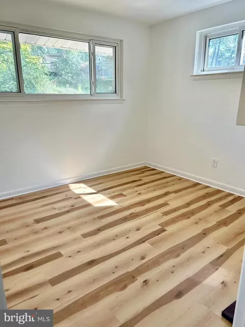 617 Hillsboro Dr, Silver Spring, MD 20902 photo 17