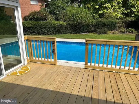 617 Hillsboro Dr, Silver Spring, MD 20902 photo 13