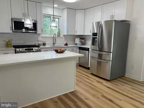617 Hillsboro Dr, Silver Spring, MD 20902 photo 7