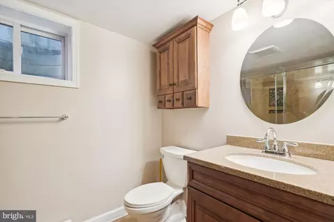 Bath - 10208 Carson Pl, Silver Spring, MD 20901 photo 3 of 3