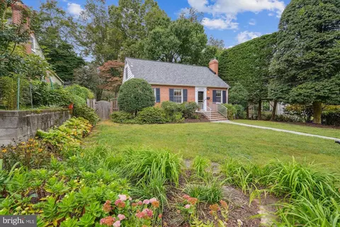 Exterior - 10208 Carson Pl, Silver Spring, MD 20901 photo 2 of 4