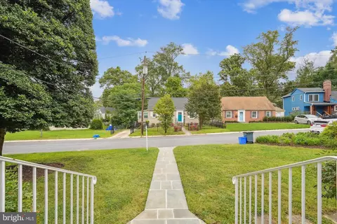 Exterior - 10208 Carson Pl, Silver Spring, MD 20901 photo 3 of 4