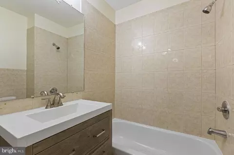 Bath - 4514 Sigsbee Rd, Silver Spring, MD 20906 photo 6 of 7