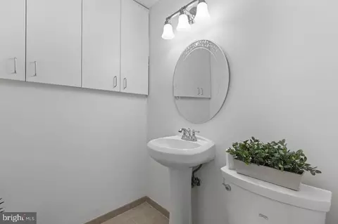 Bath - 4514 Sigsbee Rd, Silver Spring, MD 20906 photo 2 of 7