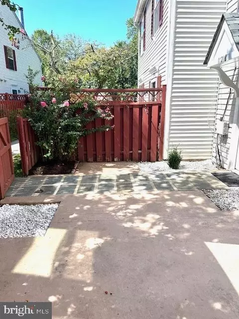 11216 Legato Way, Silver Spring, MD 20901 photo 2