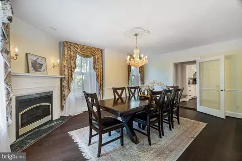 Dining - 15435 Good Hope Rd, Silver Spring, MD 20905 photo 2 of 3