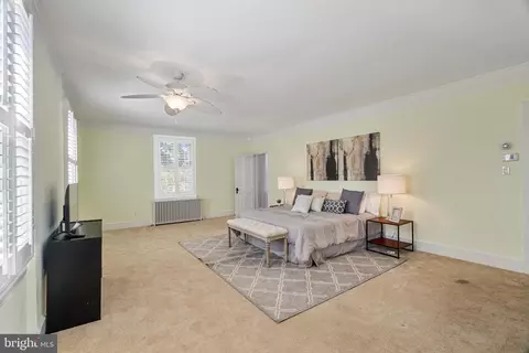 Bedroom - 15435 Good Hope Rd, Silver Spring, MD 20905 photo 11 of 12