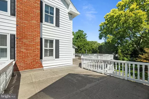 Exterior - 15435 Good Hope Rd, Silver Spring, MD 20905 photo 10 of 11