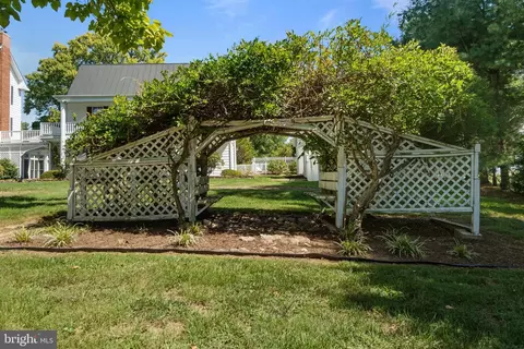 Exterior - 15435 Good Hope Rd, Silver Spring, MD 20905 photo 11 of 11