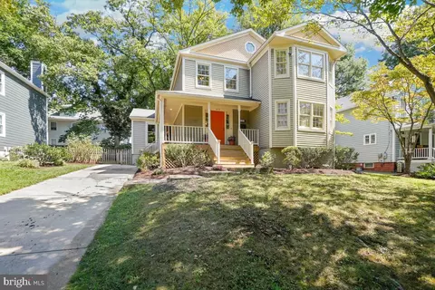 8715 2nd Ave, Silver Spring, MD 20910 photo 2