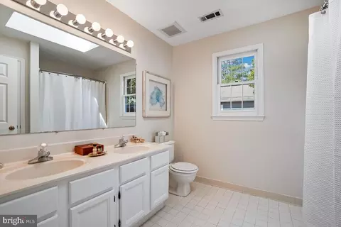 8715 2nd Ave, Silver Spring, MD 20910 photo 36