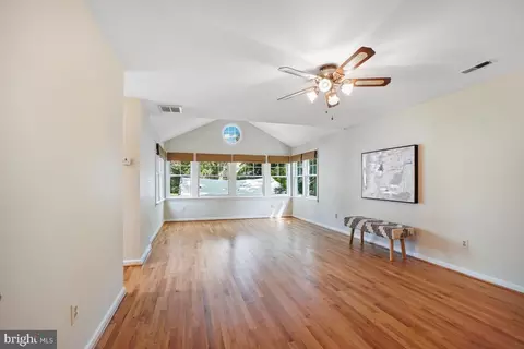 8715 2nd Ave, Silver Spring, MD 20910 photo 32