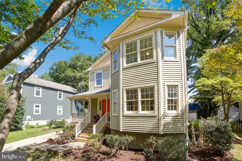 8715 2nd Ave, Silver Spring, MD 20910 photo 3