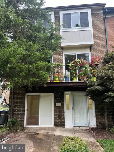 2340 Sun Valley Cir #2-EF, Silver Spring, MD 20906