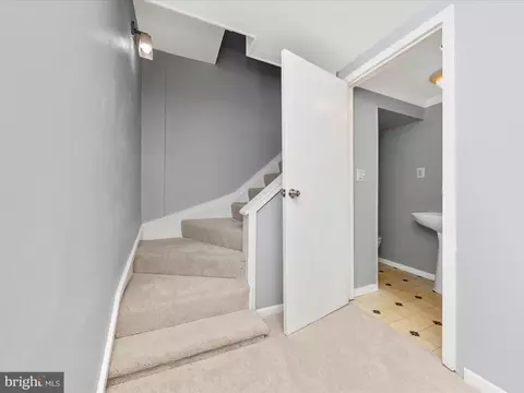 Entry Way - 2340 Sun Valley Cir #2-EF, Silver Spring, MD 20906 photo 5 of 5