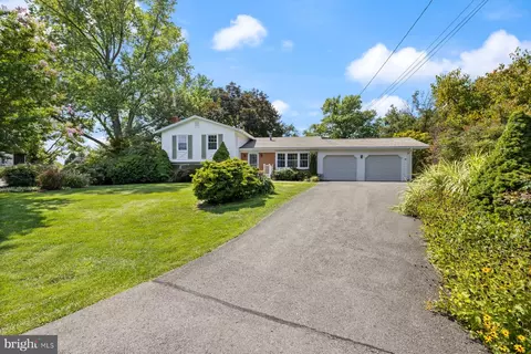 13320 Pepper Ct, Germantown, MD 20874