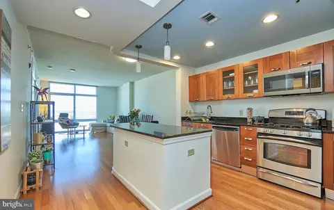 5750 Bou Ave #916, Rockville, MD 20852
