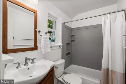 10016 Greenock Rd, Silver Spring, MD 20901 photo 25
