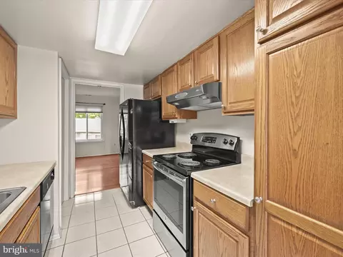 15062 Haslemere Ct #262-B, Silver Spring, MD 20906 photo 7